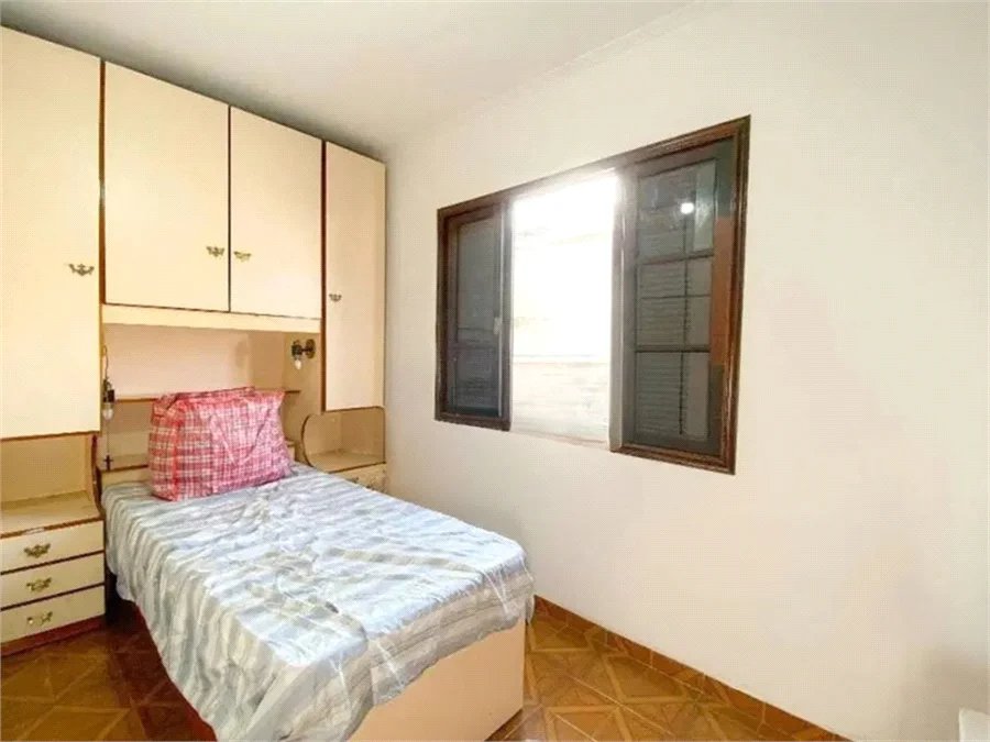Sobrado à venda com 4 quartos em Vila Ipojuca, São Paulo, SP