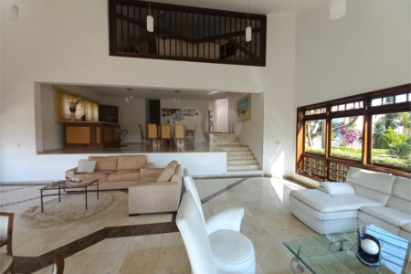 Casa à venda com 4 suítes no condomínio Aruã, Mogi das Cruzes - SP
