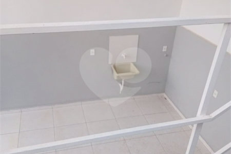 Casa à venda com 2 quartos, sendo 1 suíte, no Centro, Mairinque, SP