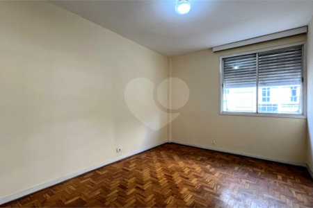 Apartamento à venda com 3 quartos, sendo 1 suíte, em Pinheiros, São Paulo, SP