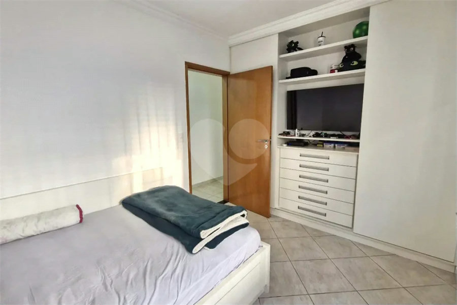 Sobrado à venda com 3 quartos, sendo 1 suíte,  em Tremembé, São Paulo, SP
