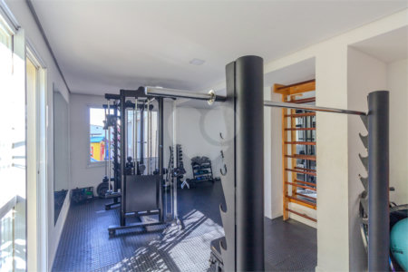 Apartamento à venda com 3 suítes em Vila Ipojuca, São Paulo, SP