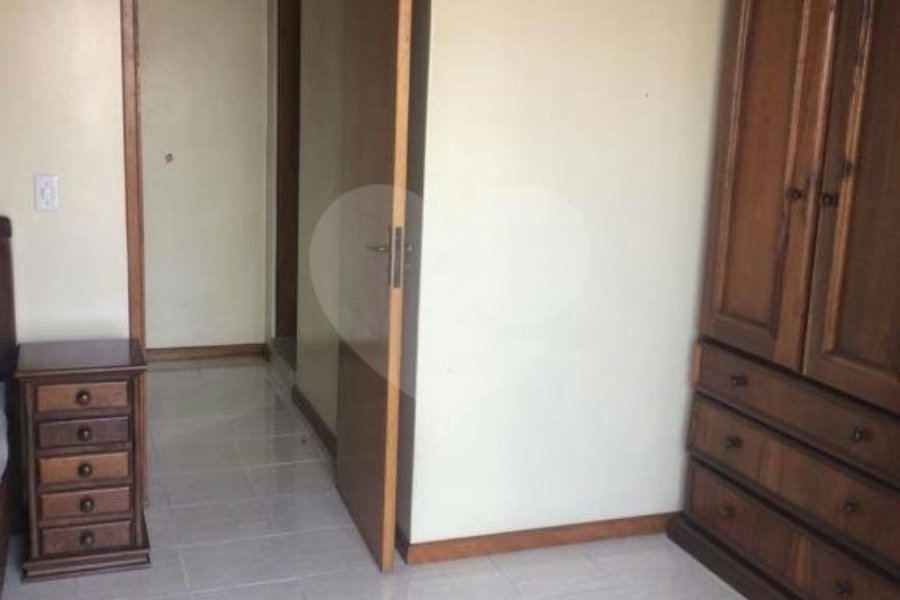 Sobrado à venda com 3 quartos, sendo 1 suíte,  em Vila Guilherme, São Paulo, SP