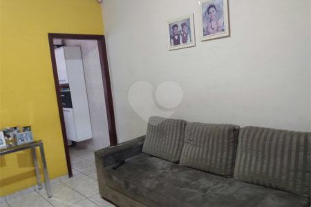 Casa à venda com 3 quartos, sendo 1 suíte,  em Vila Oliveira, Itapetininga, SP