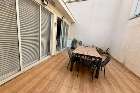 Casa à venda com 3 suítes no condomínio Villaggio Della Hípica, São Paulo - SP