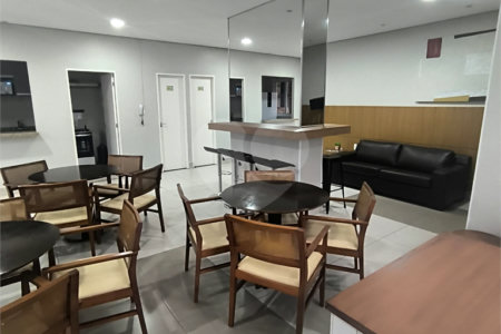 Apartamento à venda com 3 quartos, sendo 1 suíte,  em Cambuci, São Paulo, SP