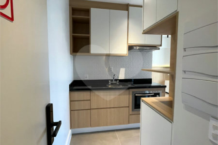 Studio locado á venda perto do metrô no Campo Belo, São Paulo - SP