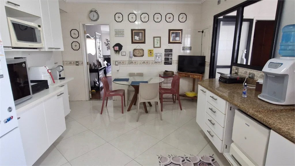 Apartamento à venda com 3 quartos, sendo 2 suítes, em Real Parque, São Paulo, SP