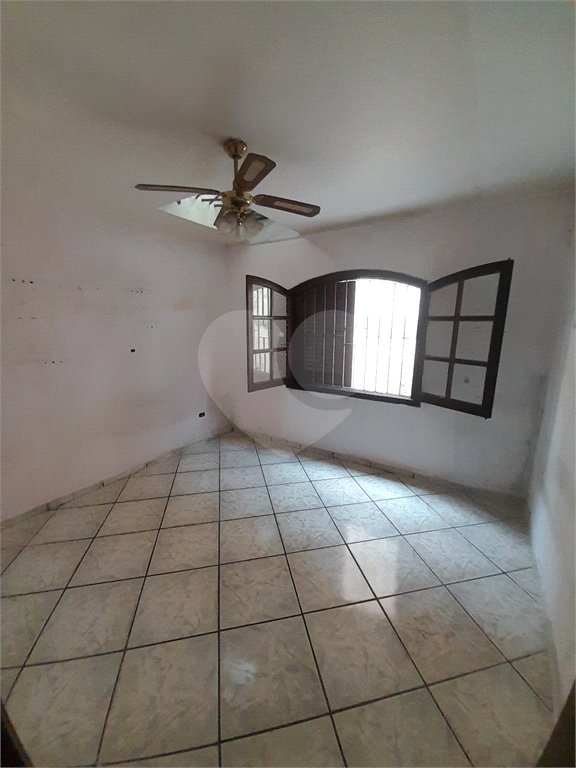 Casa para alugar com 4 quartos, sendo 3 suítes, em Alvinópolis, Atibaia, SP