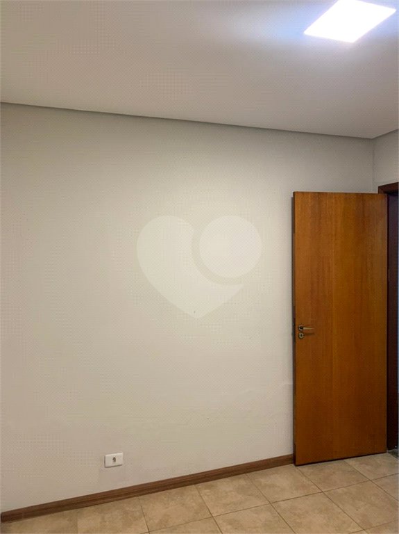 Casa à venda com 3 quartos, sendo 1 suíte, em Parque Santa Rosa, Suzano, SP