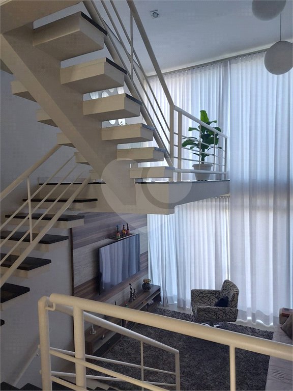 Sobrado à venda com 4 quartos, sendo 3 suítes, em Residencial Novo Horizonte I, Mogi das Cruzes, SP