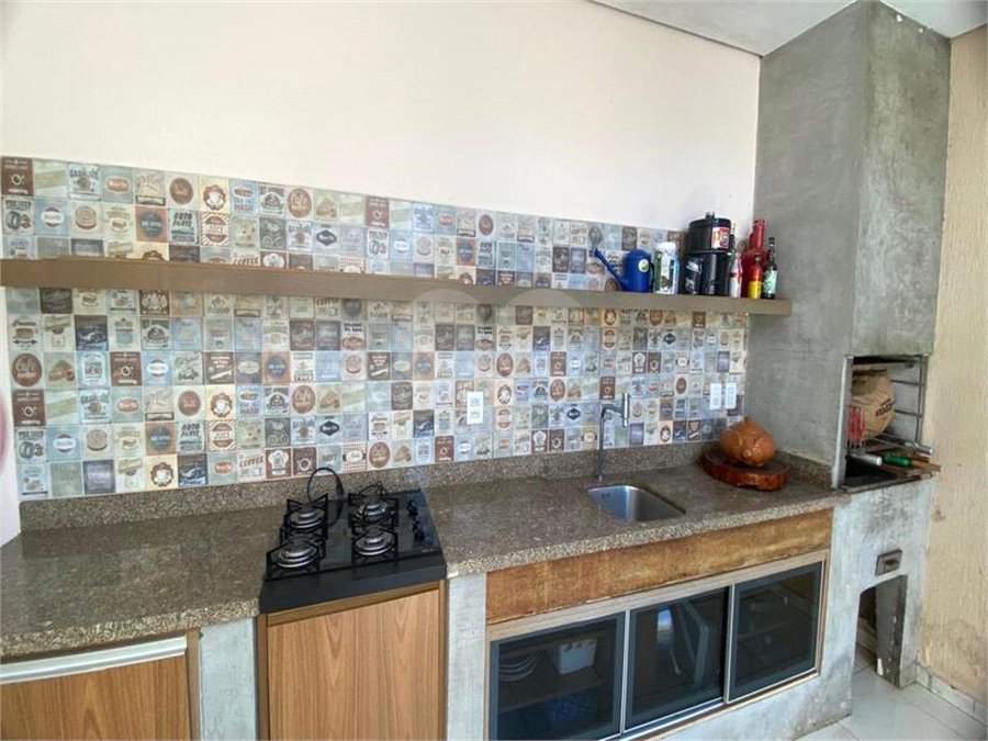 Casa à venda com 3 quartos, sendo 1 suíte, no condomínio Residencial Green Village, Indaiatuba - SP