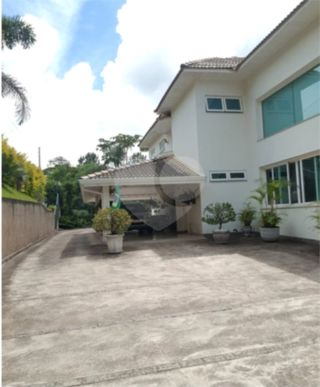 Casa à venda com 4 suítes no condomínio Monte Samkhya, Serra Negra - SP