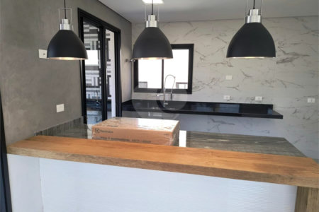 Casa à venda com 3 quartos, sendo 1 suíte, no condomínio Bella Città - Fazenda Rodeio, Mogi das Cruzes - SP