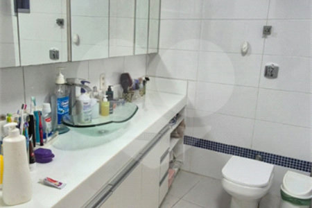 Casa à venda com 2 quartos, sendo 1 suíte, em Vila Vianelo, Jundiaí, SP