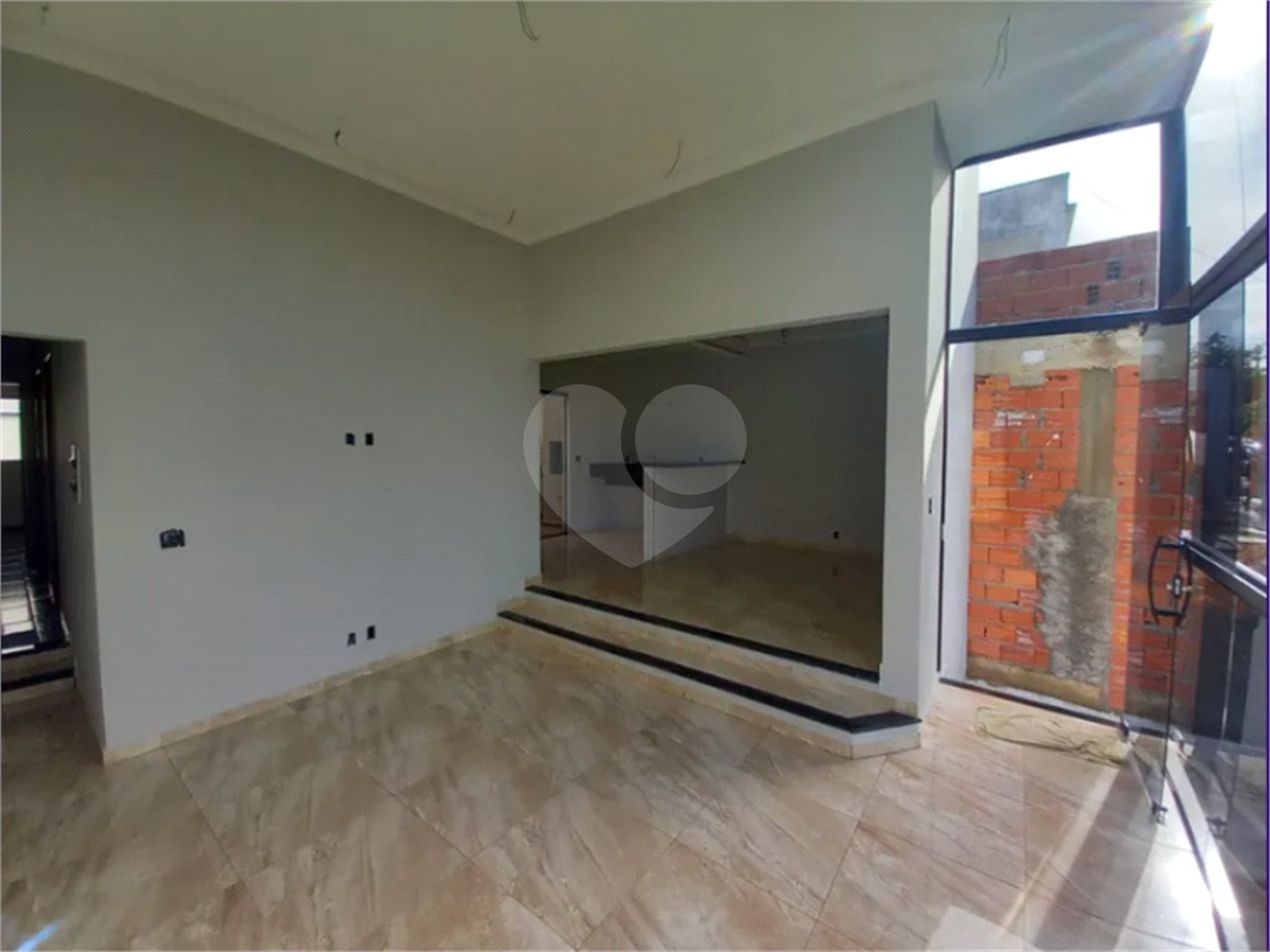 Casa à venda com 3 quartos, sendo 1 suíte, no condomínio Horto Florestal Iii, Sorocaba - SP