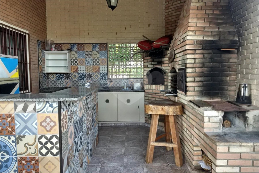 Chácara à venda com 4 quartos, sendo 2 suítes, em Serra da Cantareira, Mairiporã, SP
