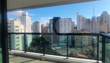 Apartamento à venda com 4 quartos, sendo 3 suítes, em Aclimação, São Paulo, SP