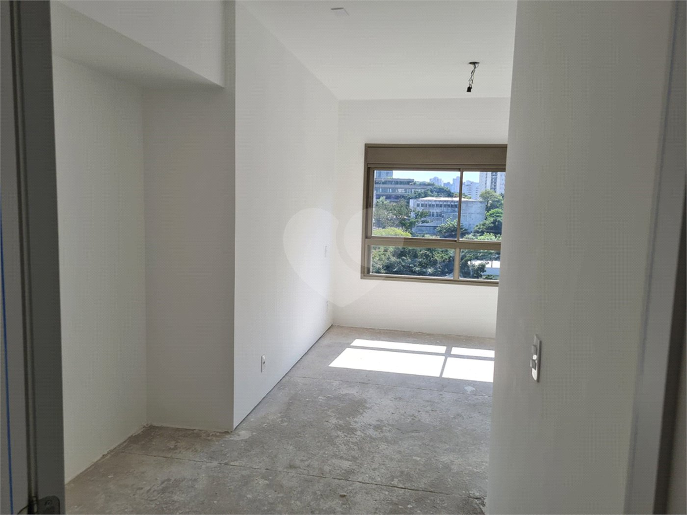 Apartamento à venda com 3 suítes em Vila Clementino, São Paulo, SP