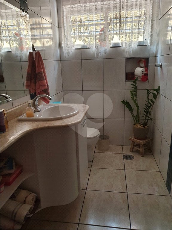 Sobrado à venda com 3 quartos, sendo 1 suíte, em Tremembé, São Paulo, SP
