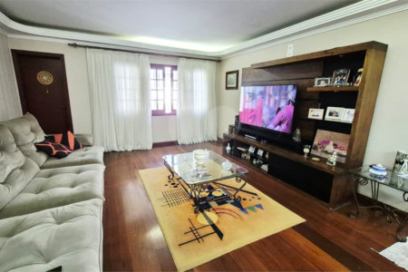 Casa à venda com 3 suítes em Jardim das Vertentes, São Paulo, SP