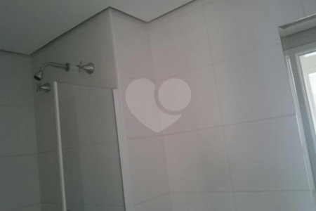 Apartamento à venda com 2 quartos, sendo 1 suíte,  em Liberdade, São Paulo, SP