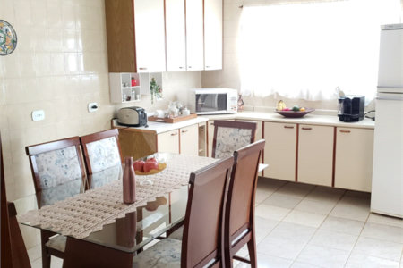 Casa à venda com 4 quartos, sendo 2 suítes,  no condomínio Acmti - Colinas do Mosteiro, Terras de Itaici e Recanto dos Pássaros, Indaiatuba - SP