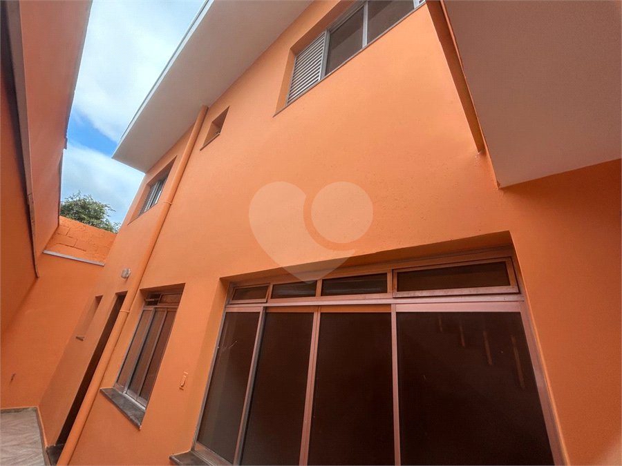 Sobrado para alugar com 2 quartos em Vila Anastácio, São Paulo, SP