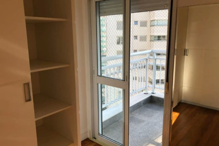 Apartamento à venda com 3 suítes em Vila Suzana, São Paulo, SP