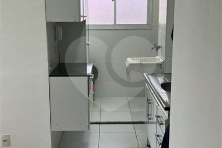 Apartamento com 40m², 2 quartos, para locação no Cambuci