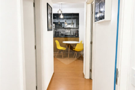 Apartamento à venda com 2 quartos, sendo 1 suíte, em Vila Assis Brasil, Mauá, SP