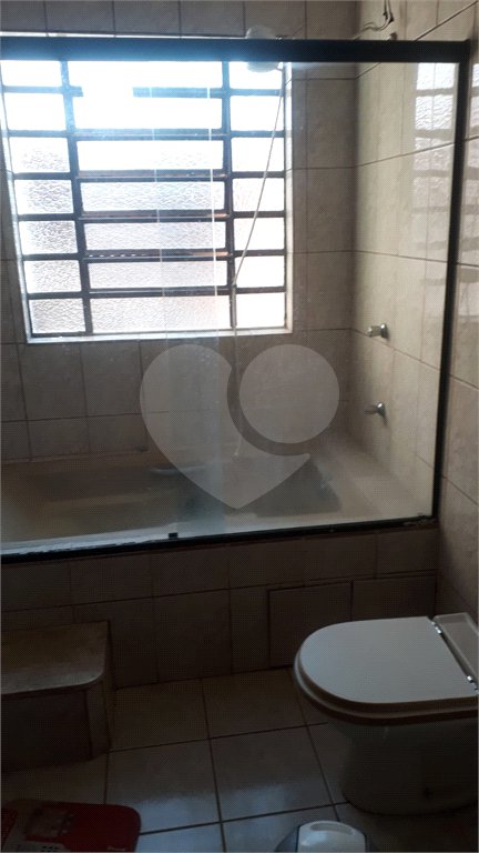 Sobrado à venda com 5 quartos, sendo 3 suítes, em Jardim dos Pinheiros, Atibaia, SP