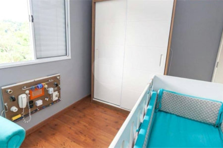Apartamento à venda com 2 quartos em Jardim Ísis, Cotia, SP