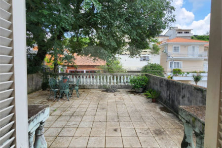 Sobrado à venda com 4 quartos, sendo 2 suítes, em Jardim Leonor, São Paulo, SP