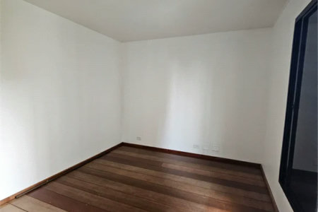 Apartamento à venda com 4 quartos, sendo 2 suítes,  em Jardim Parque Morumbi, São Paulo, SP
