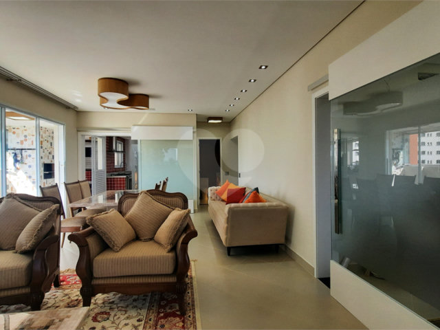 Apartamento à venda com 3 suítes em Jardim Marajoara, São Paulo, SP