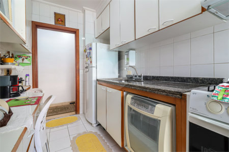 Apartamento à venda com 3 quartos, sendo 1 suíte,  em Vila Ipojuca, São Paulo, SP