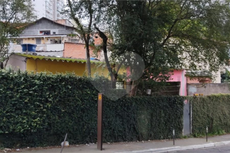 Casa à venda com 3 quartos em Jardim das Palmas, São Paulo, SP