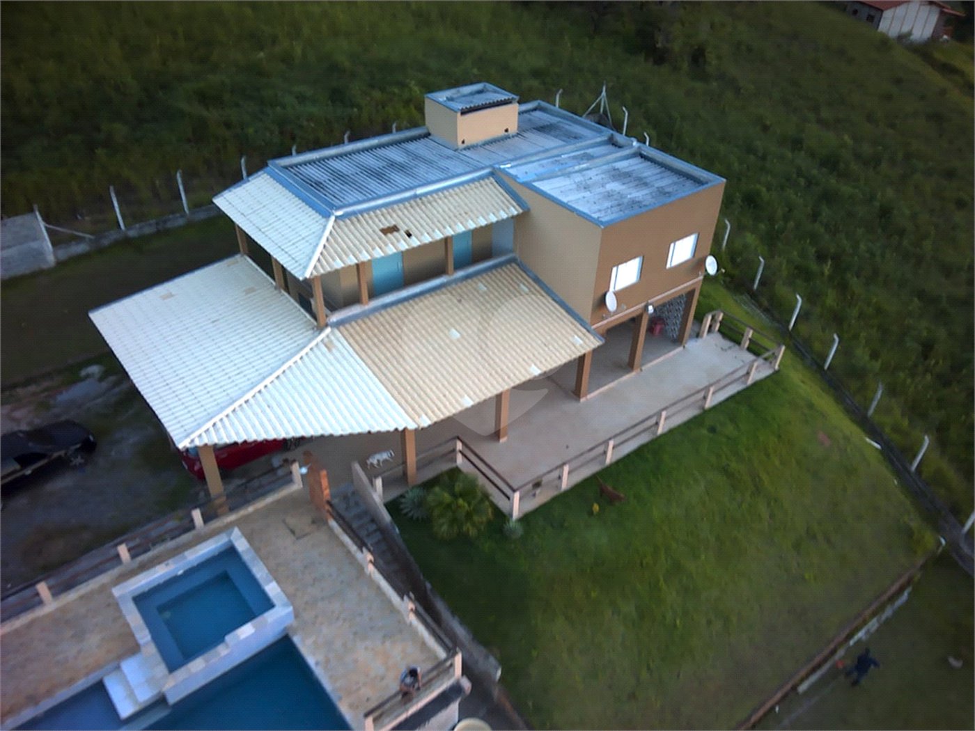 Chácara à venda com 3 quartos, sendo 1 suíte,  em Botujuru, Mogi das Cruzes, SP