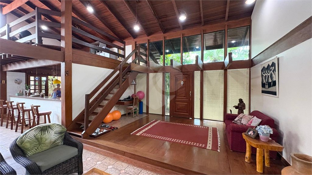Casa à venda com 4 quartos, sendo 2 suítes,  no condomínio Vivendas do Lago, Sorocaba - SP
