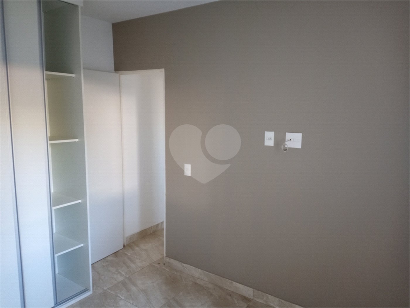 Apartamento para alugar com 2 quartos em Ortizes, Valinhos, SP