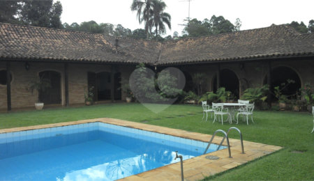 Casa à venda com 4 suítes no condomínio Chácara Jaraguá, São Paulo - SP