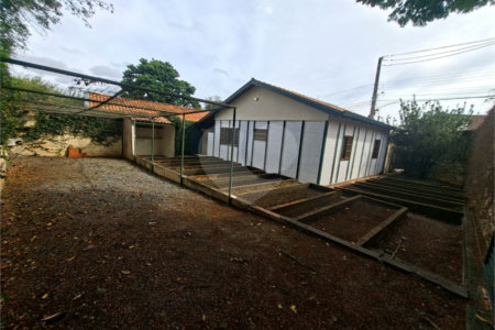 Casa à venda com 2 quartos no Centro, Alambari, SP