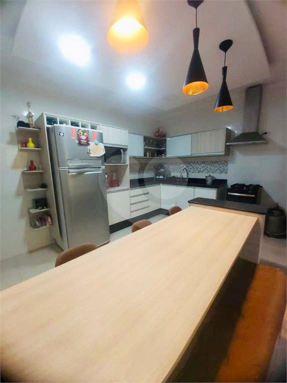 Sobrado à venda com 2 suítes em Limão, São Paulo, SP