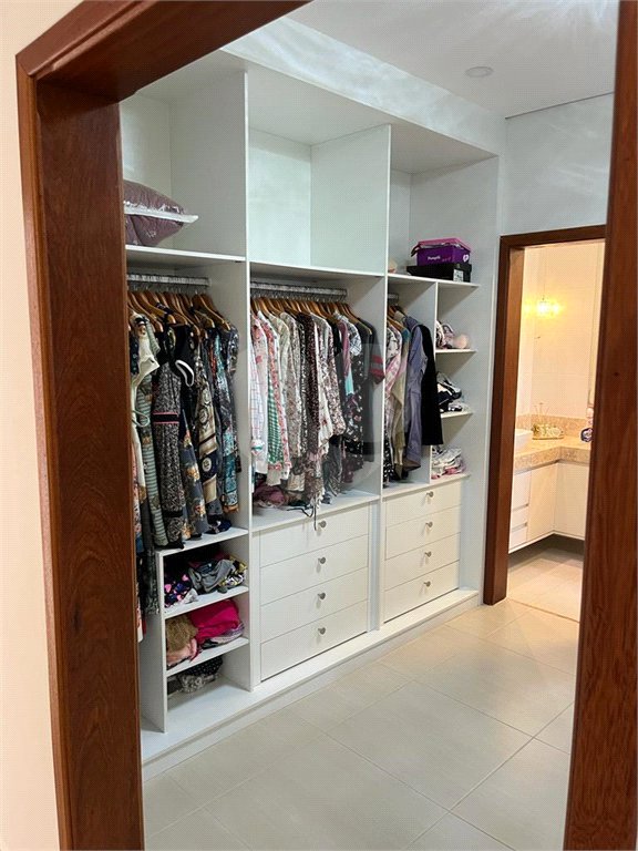 Casa em Condomínio - Jardim Residencial Alto de Itaici!