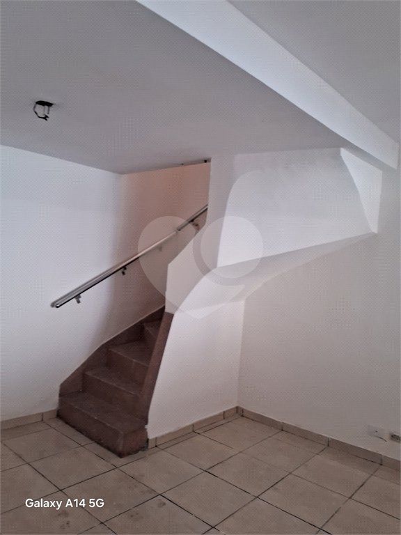 Sobrado à venda ou para alugar com 2 quartos em Vila Aimoré, São Paulo, SP