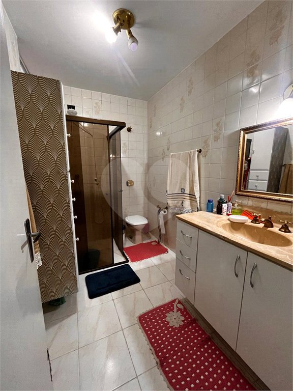 Sobrado à venda com 3 quartos, sendo 1 suíte, em Vila Paulicéia, São Paulo, SP