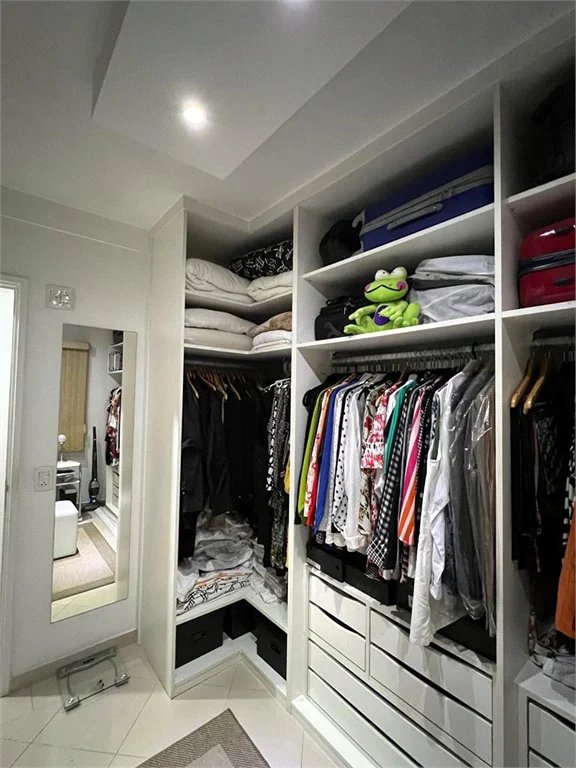 Apartamento à venda com 3 quartos, sendo 1 suíte,  em Jardim Caboré, São Paulo, SP