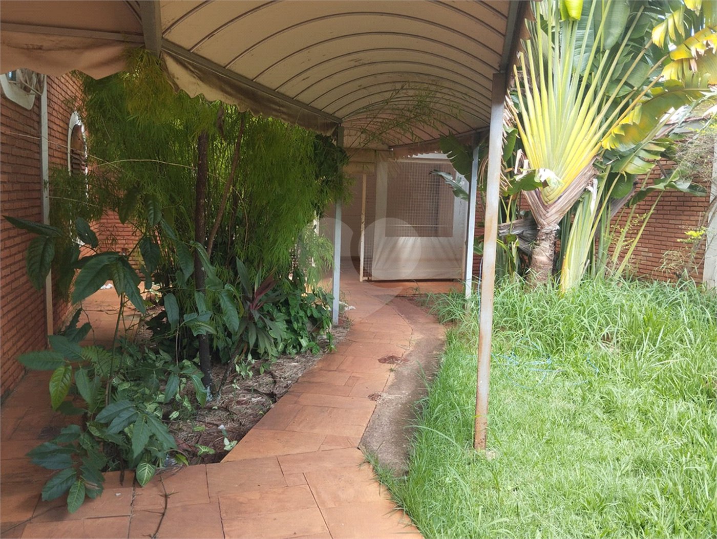 Casa à venda com 5 quartos, sendo 3 suítes, em Vila Sedenho, Araraquara, SP