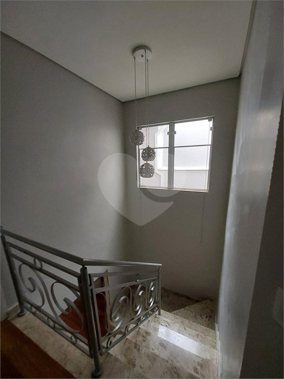 Sobrado à venda com 3 quartos, sendo 1 suíte, em Vila Nova Socorro, Mogi das Cruzes, SP